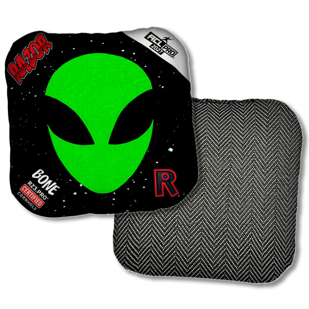 Bone PRO Invader Black Back Product View